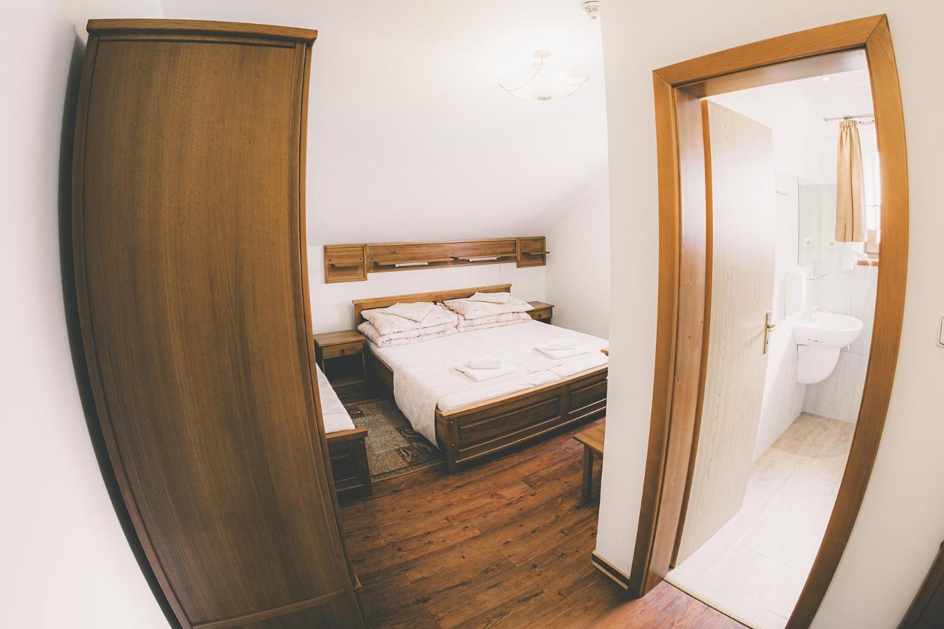 U Gorala Otel Lesnica Dış mekan fotoğraf